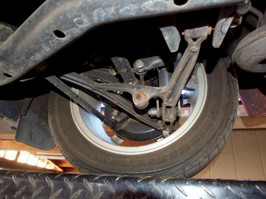 Днище и подвеска Honda S2000 (AP1) 2000 года  (фото 102 из 131)